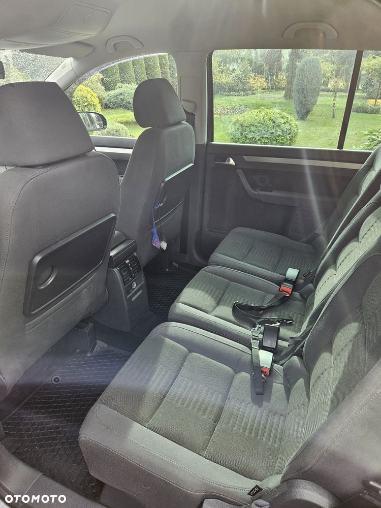 Volkswagen Touran 2007 photo 3