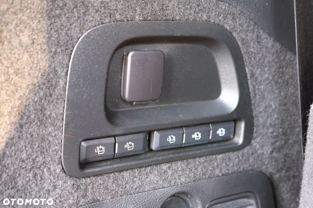 Ford Galaxy 1.5 EcoBoost Titanium - 22