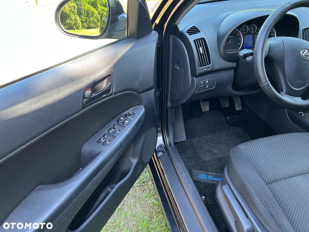 Hyundai i30 1.4 Blue Comfort - 19