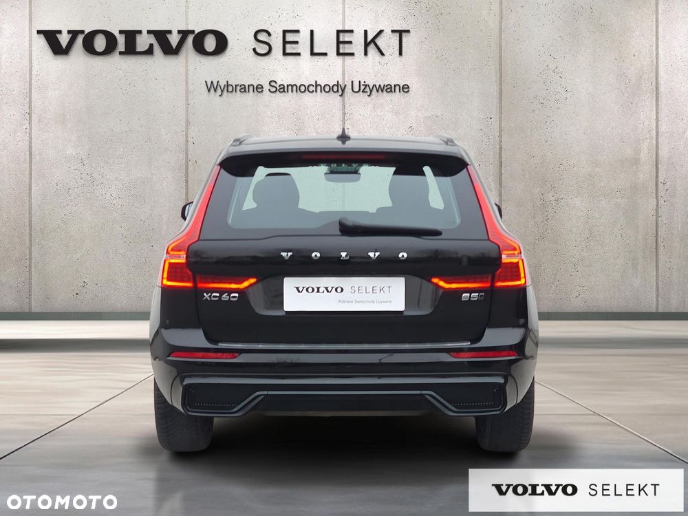 Volvo XC 60 B5 B AWD Plus Dark - 5