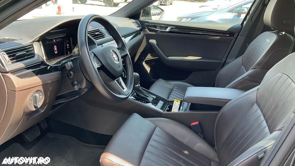 SKODA Superb 2019 — imagine 32