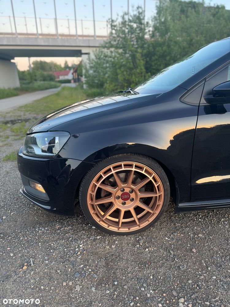 Volkswagen Polo - 4
