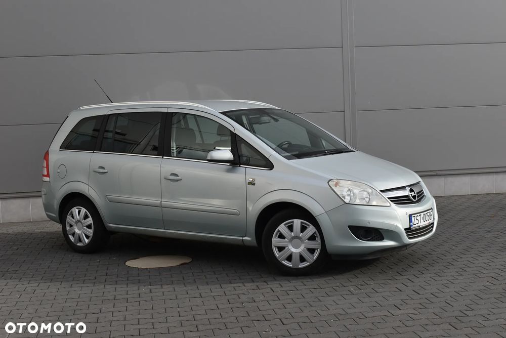 Opel Zafira 2009 photo 2