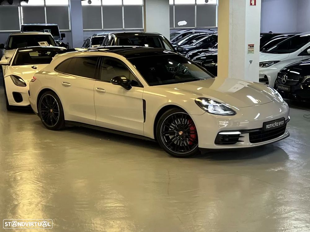 Porsche Panamera Sport Turismo 4 E-Hybrid - 17