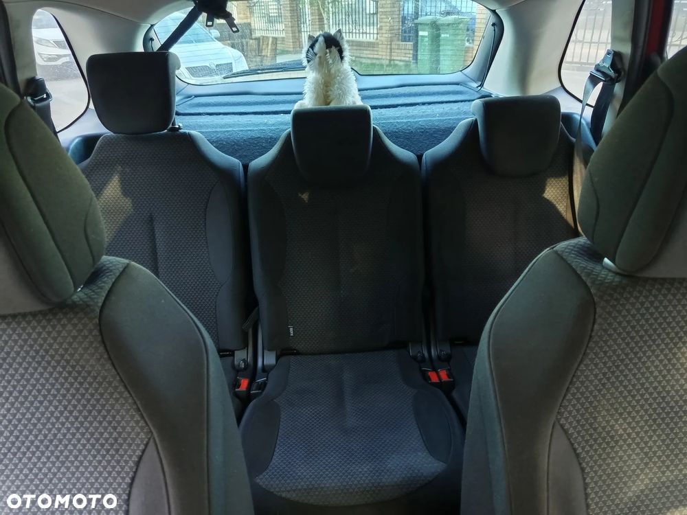 Citroën C4 Picasso 1.6 HDi Attraction - 30
