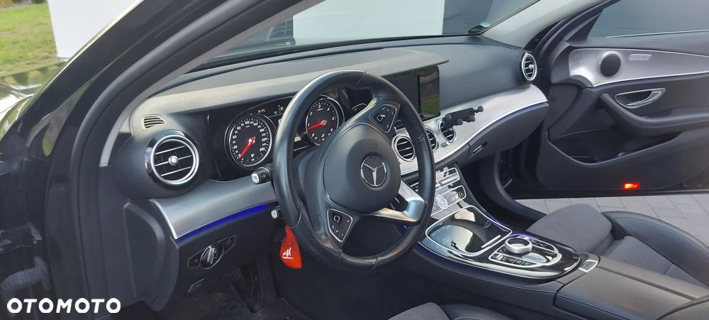 Mercedes-Benz Klasa E 220 d 9G-TRONIC - 7