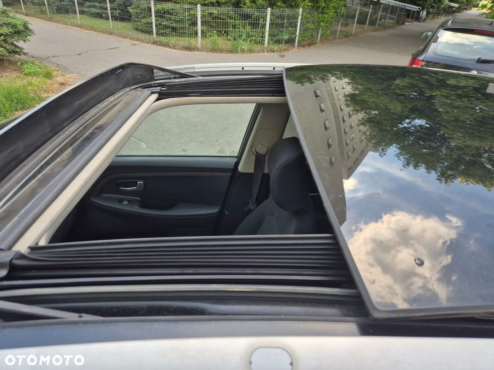 Kia Carens 1.6 GDI L 7os EU6 - 23