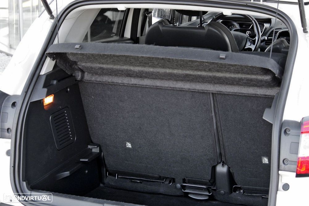 Renault Captur 1.2 TCe Exclusive EDC - 8