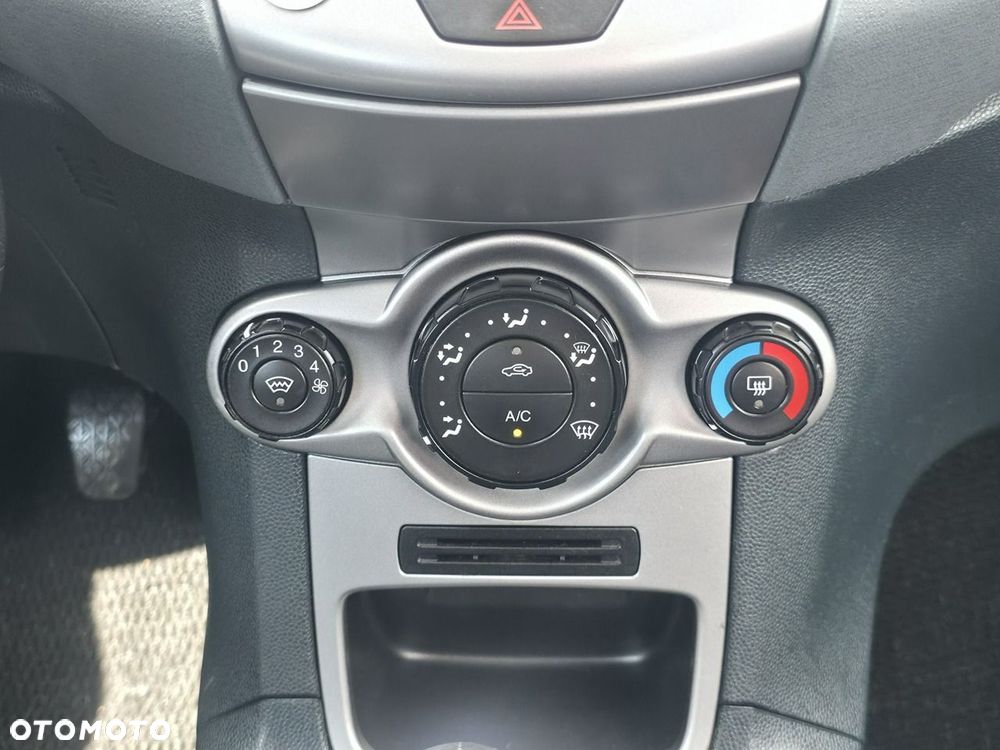 Ford Fiesta - 14