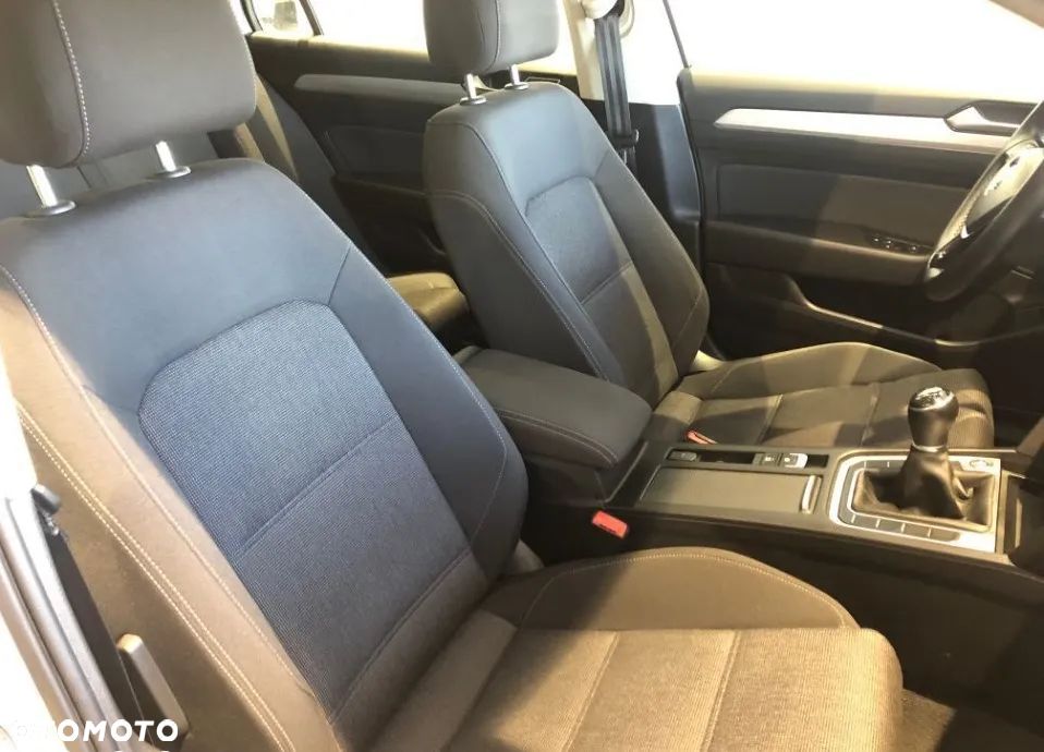 Volkswagen Passat Variant 2.0 TDI SCR Comfortline - 8