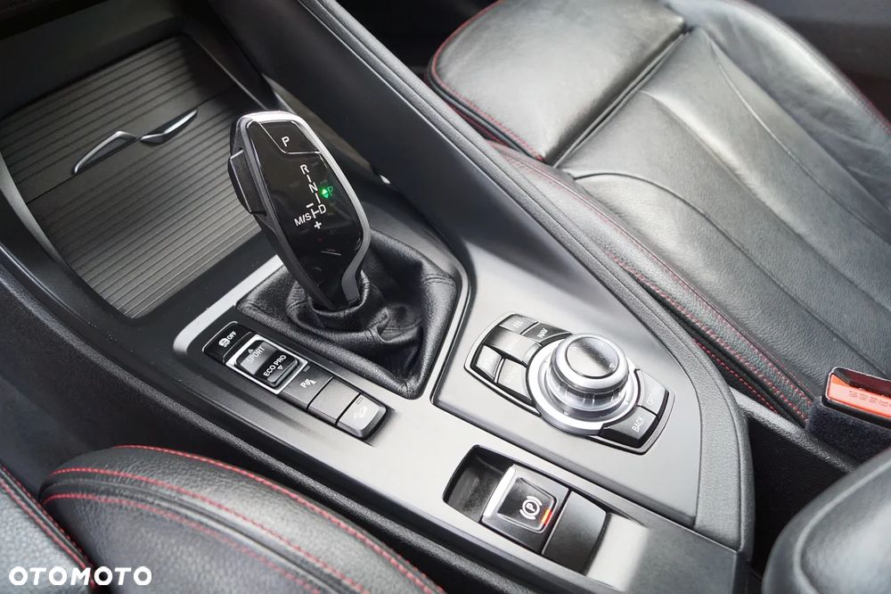 BMW X1 xDrive20d Sport Line - 15