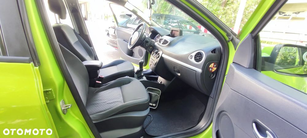 Renault Clio 1.2 16V Authentique - 38