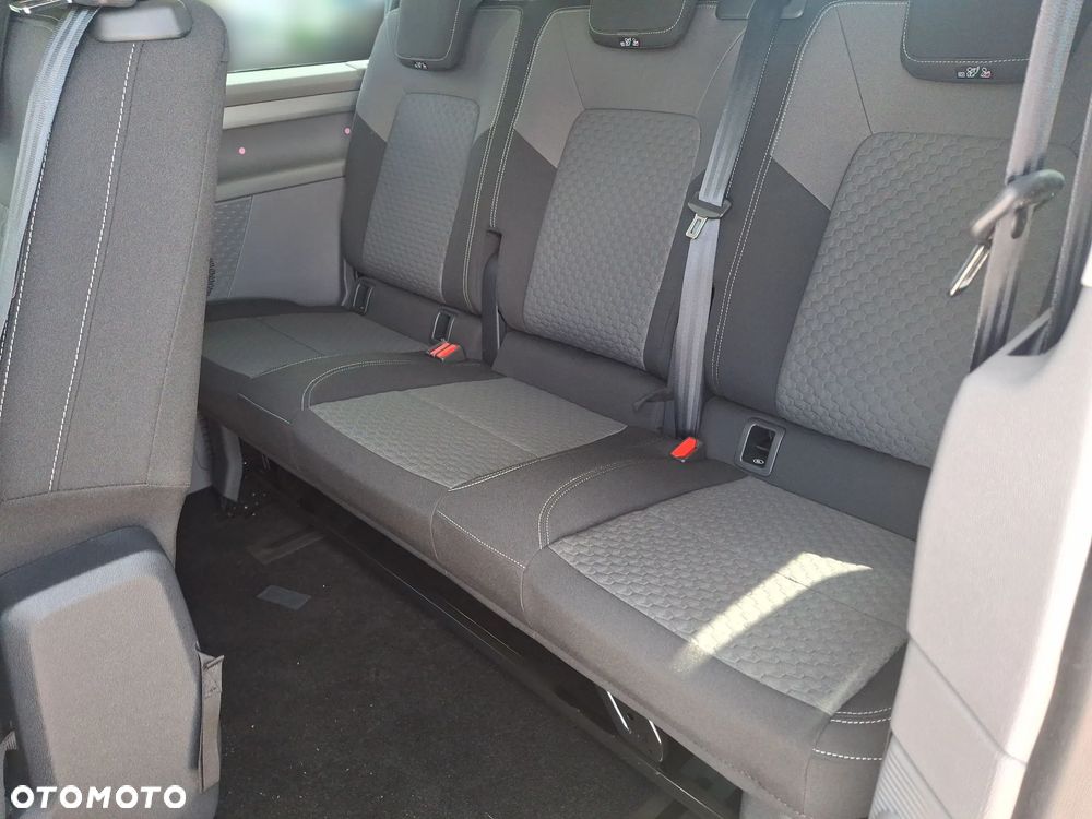 Volkswagen Caravelle - 24