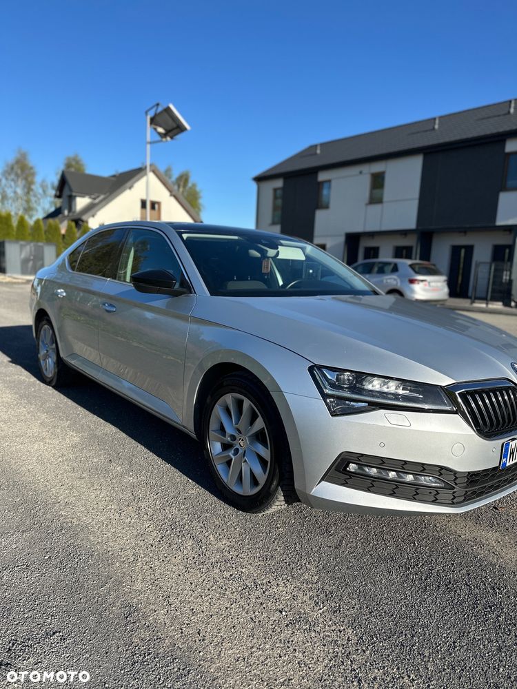 Skoda Superb 2.0 TDI SCR Ambition - 4
