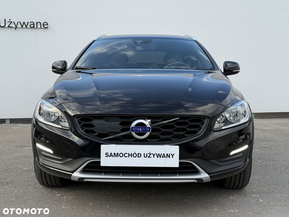 Volvo V60 Cross Country - 3