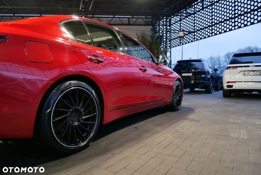 Infiniti Q50 - 38