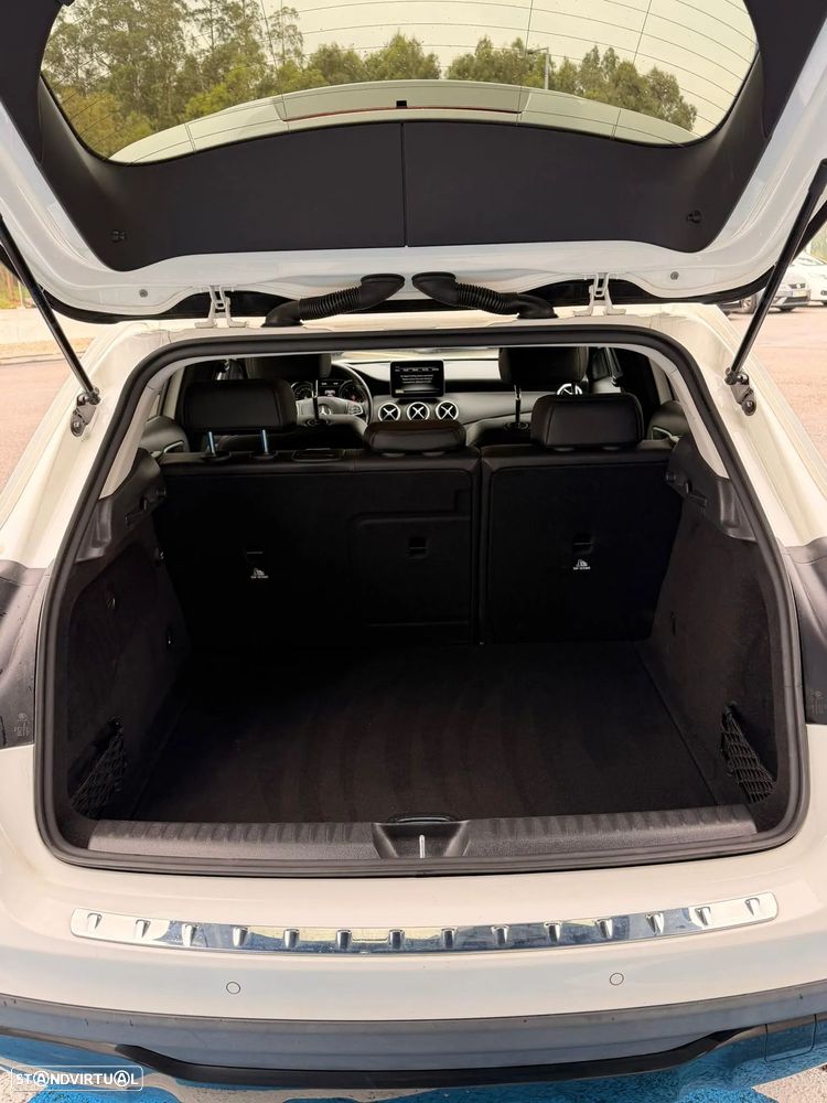 Mercedes-Benz GLA 180 - 6