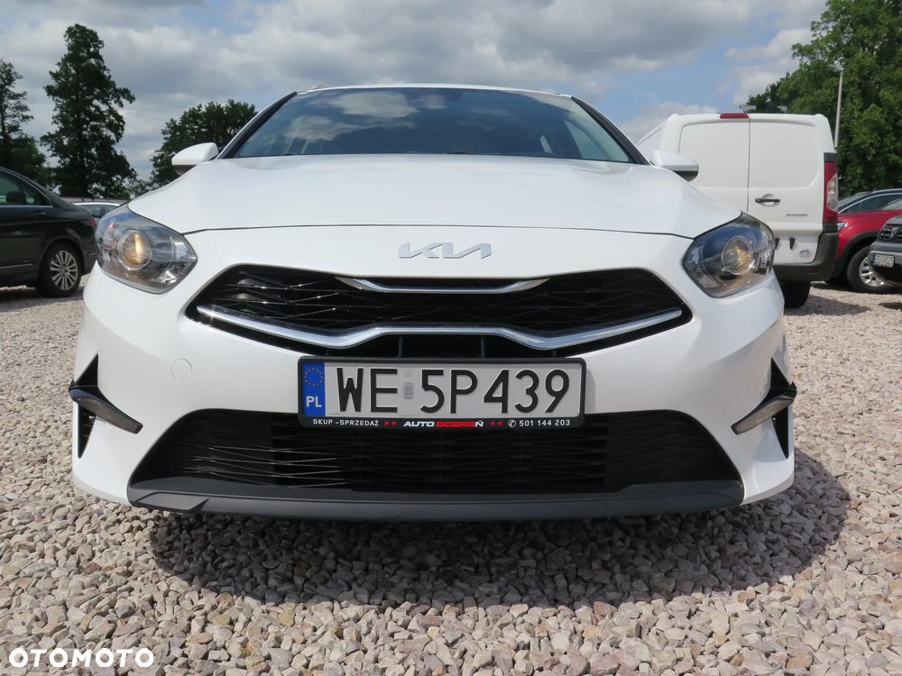 Kia Ceed 1.5 T-GDI M - 11