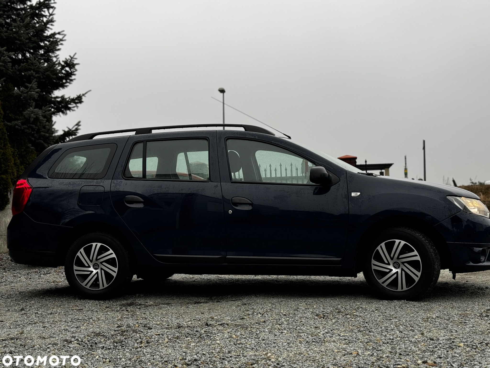 Dacia Logan MCV 1.2 16V 75 Ambiance - 8