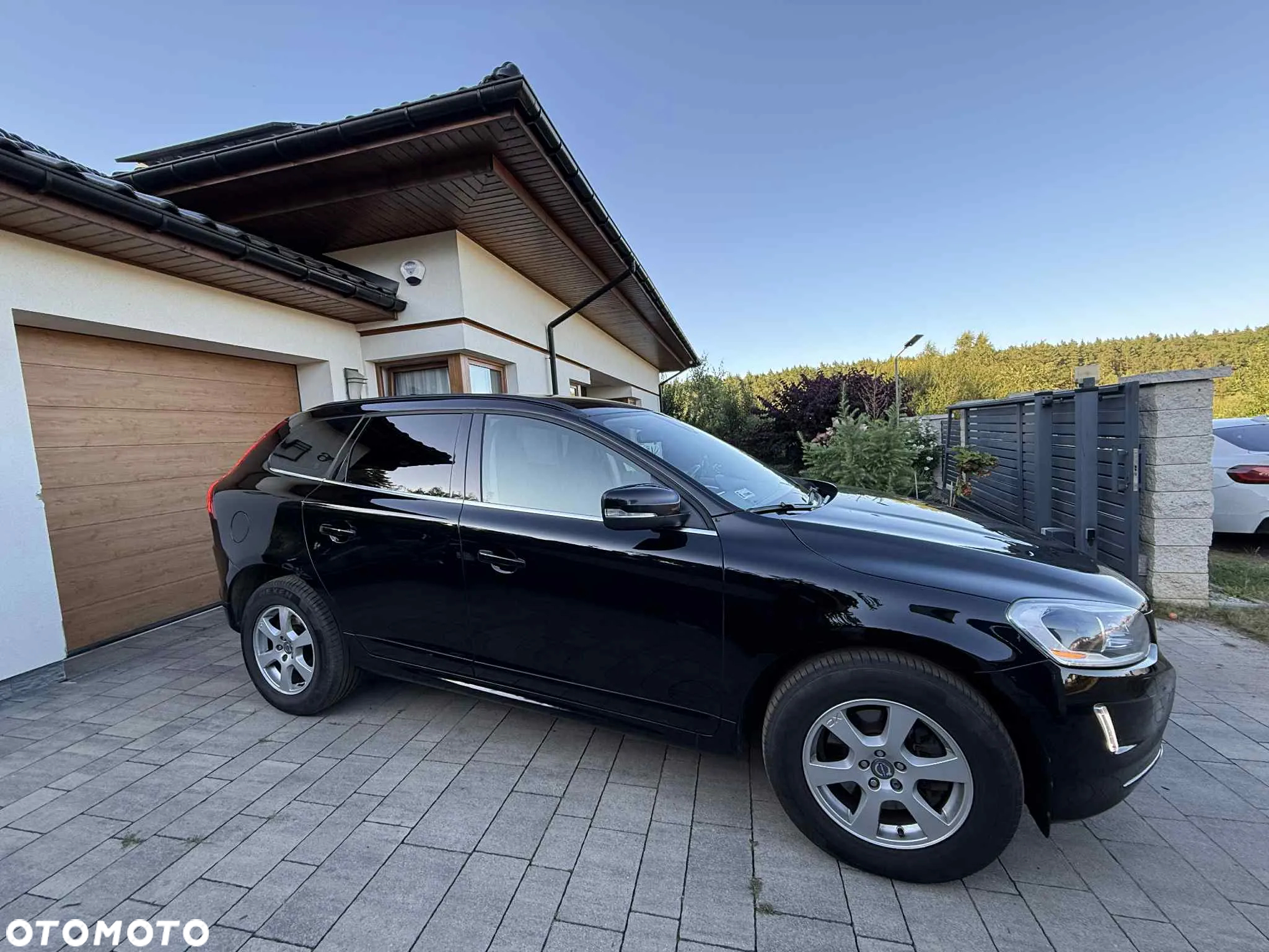 Volvo XC 60 D4 Drive-E Momentum - 4