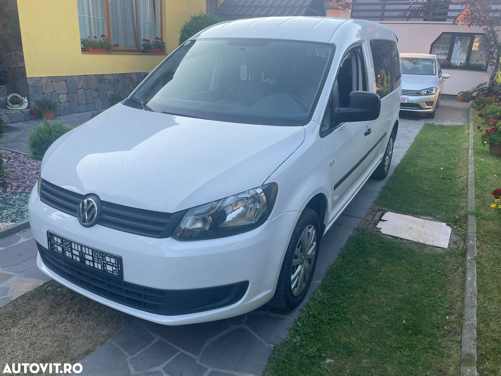 Volkswagen Caddy 1.6 TDI Comfortline - 1