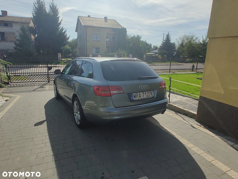 Audi A6 - 4