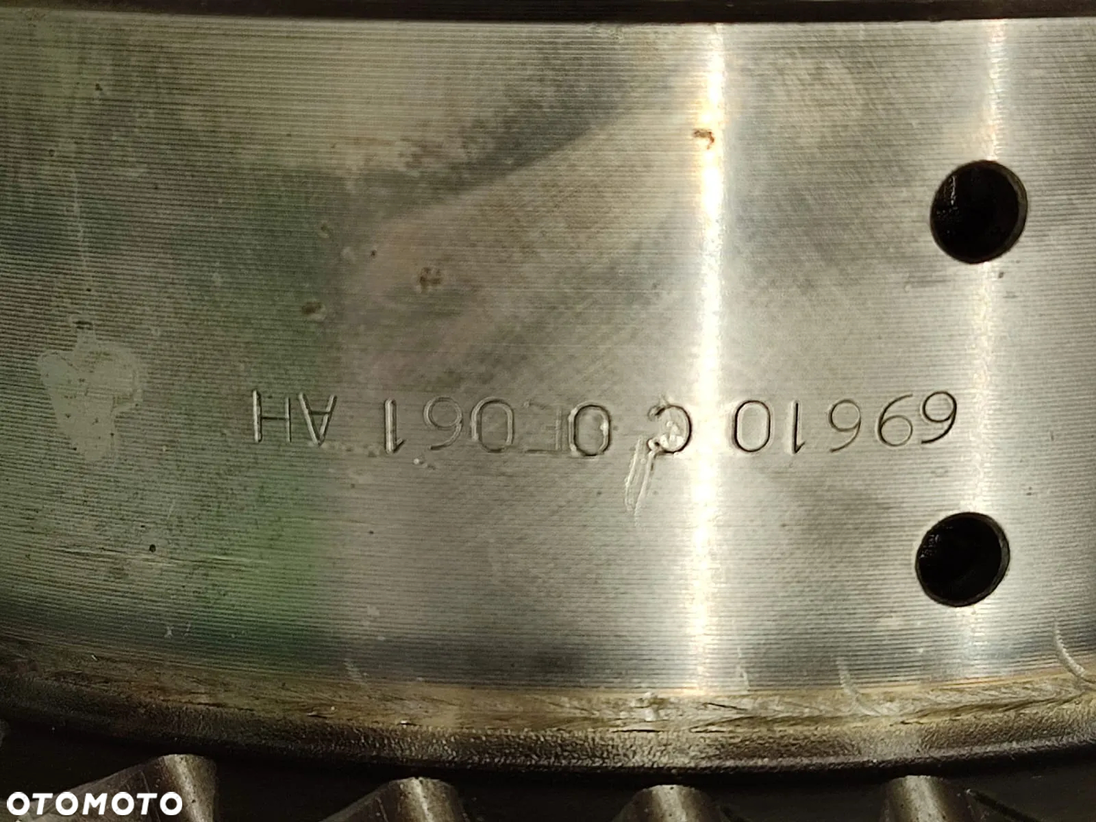 Kosz 69585C0D105BH skrzyni biegów JOHN DEERE 3200 - 8