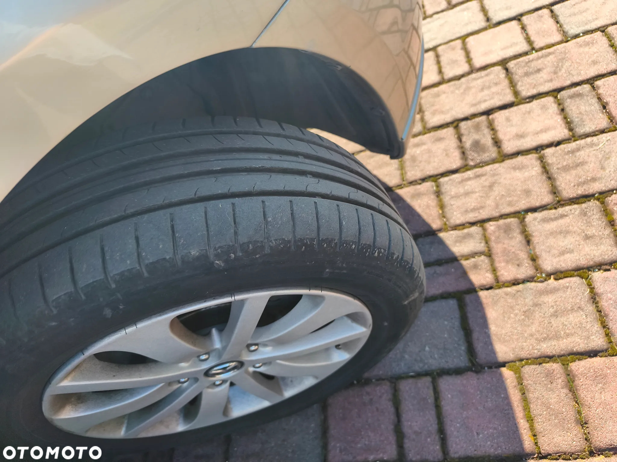 Mazda 5 - 12