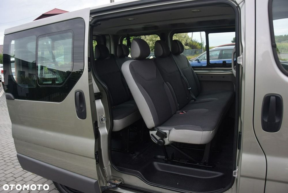 Opel Vivaro - 19