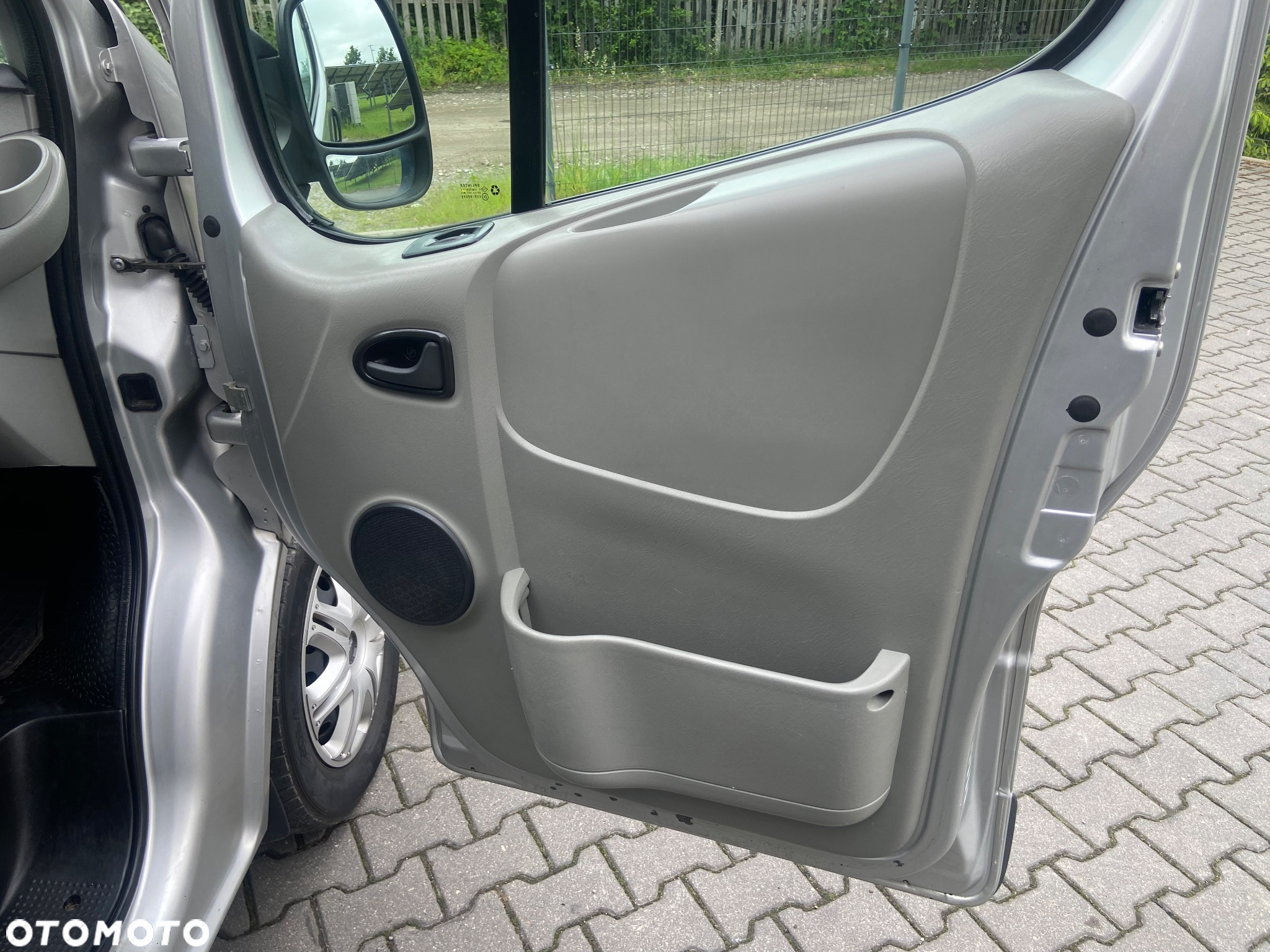 Opel Vivaro - 17