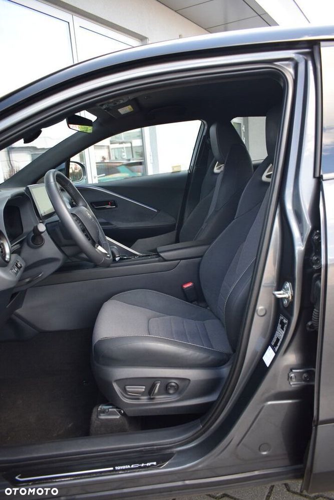 Toyota C-HR - 14