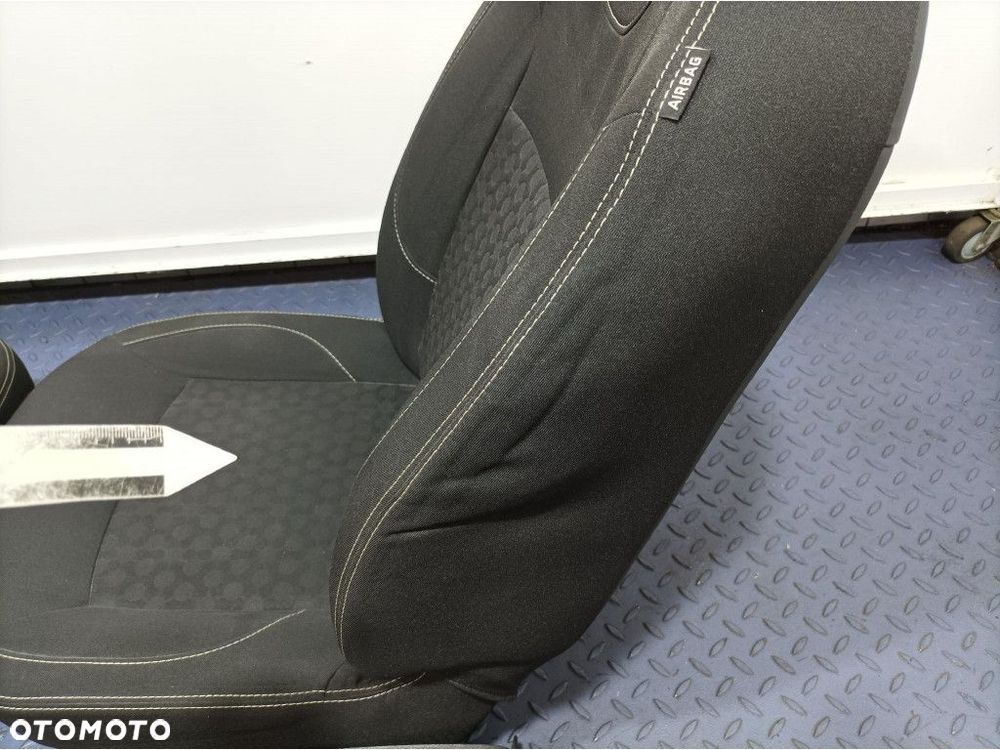 DACIA SANDERO II FOTELE KANAPA SIEDZISKO OPARCIE KOMPLET EU - 8