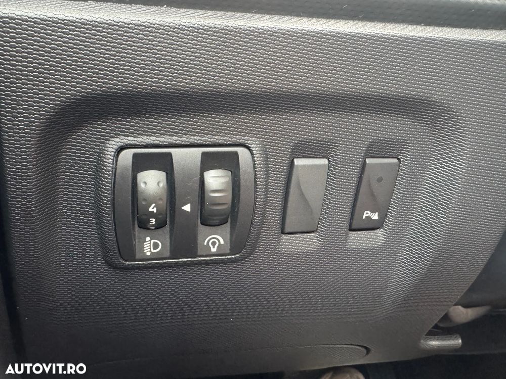 Renault Captur ENERGY TCe EDC Intens - 17
