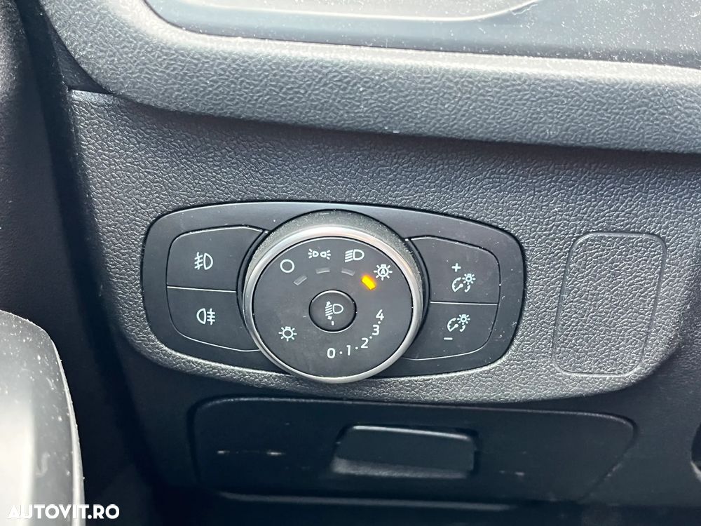 Ford Focus - 20