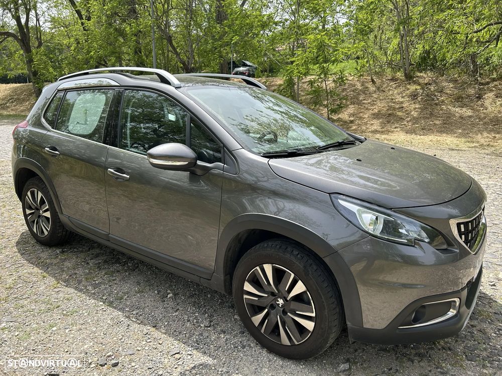 Peugeot 2008 1.2 PureTech Allure - 1