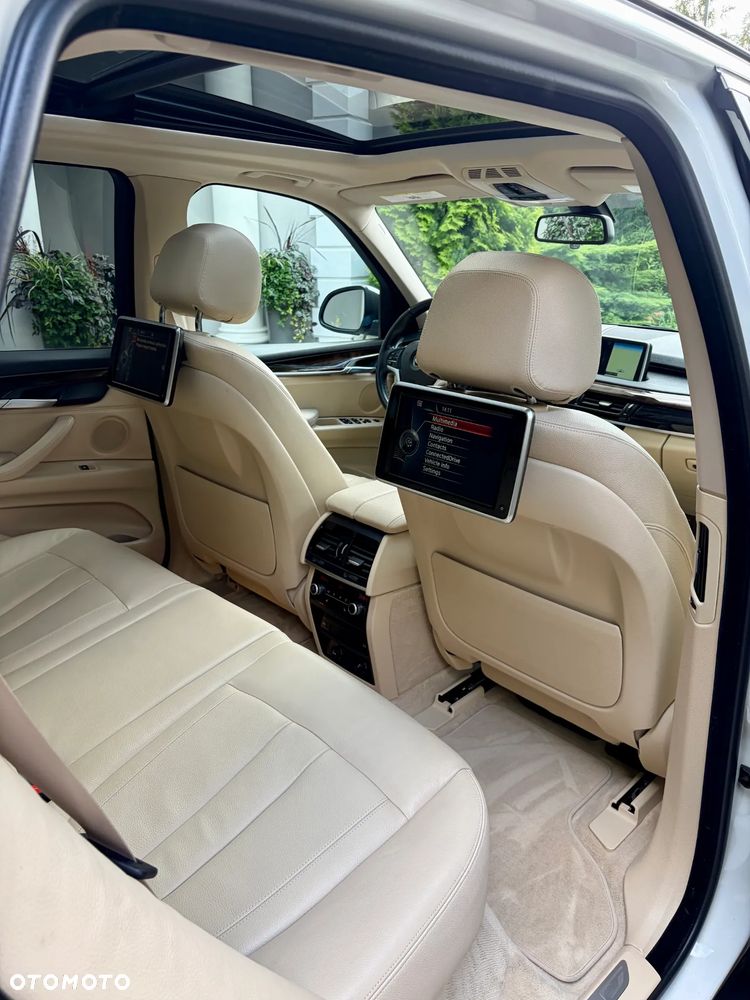BMW X5 xDrive35i Edition Exclusive - 23