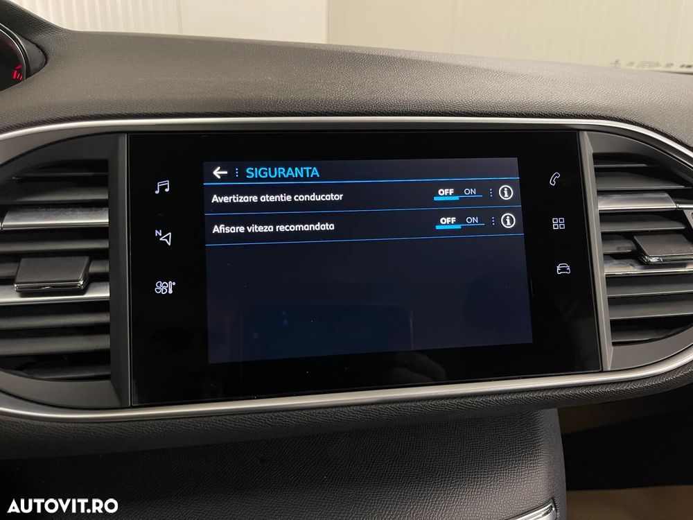 Peugeot 308 BlueHDi 130 EAT8 Allure - 19