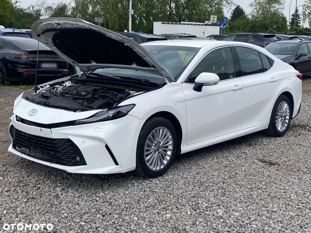 Toyota Camry 2.5 Hybrid Dynamic Force Prestige e-CVT - 1