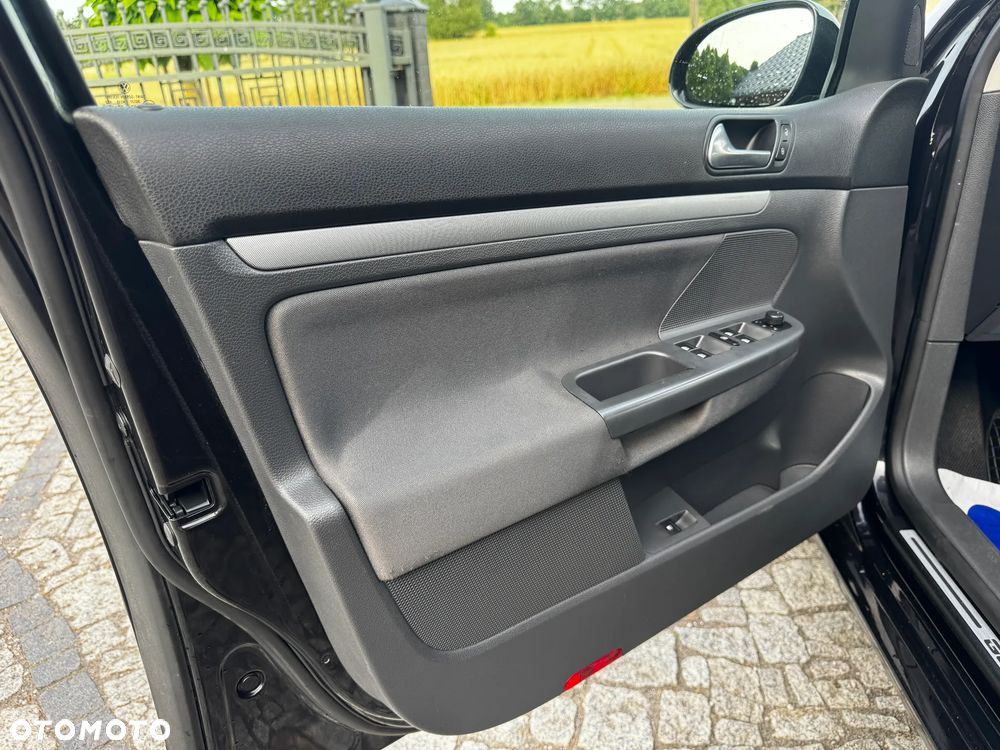 Volkswagen Golf 1.6 Goal - 24