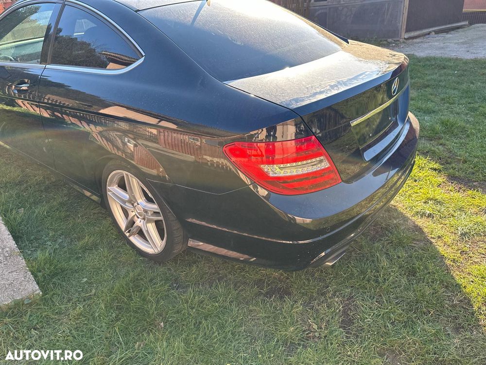 Mercedes-Benz C - 10