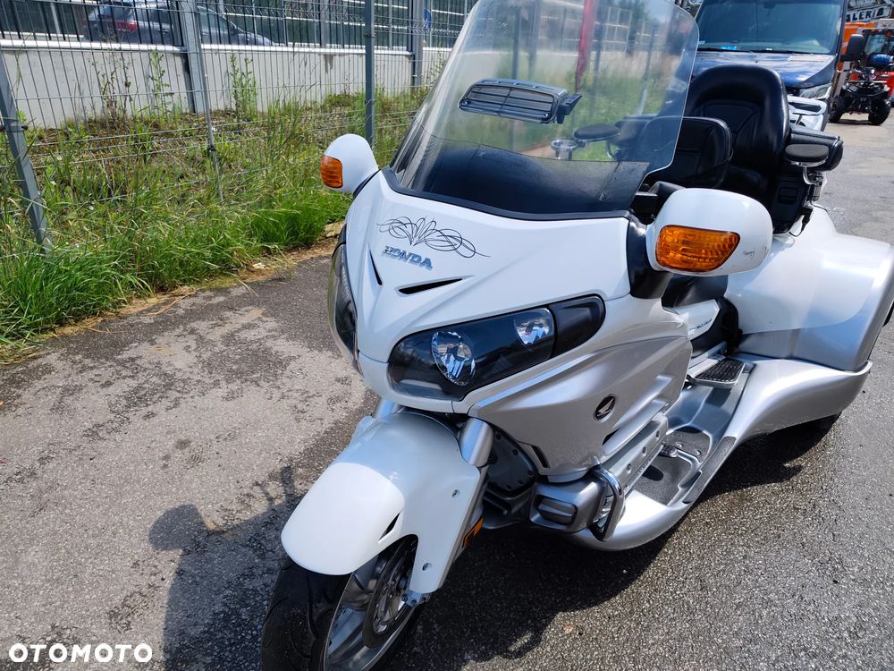 Honda GL - 22