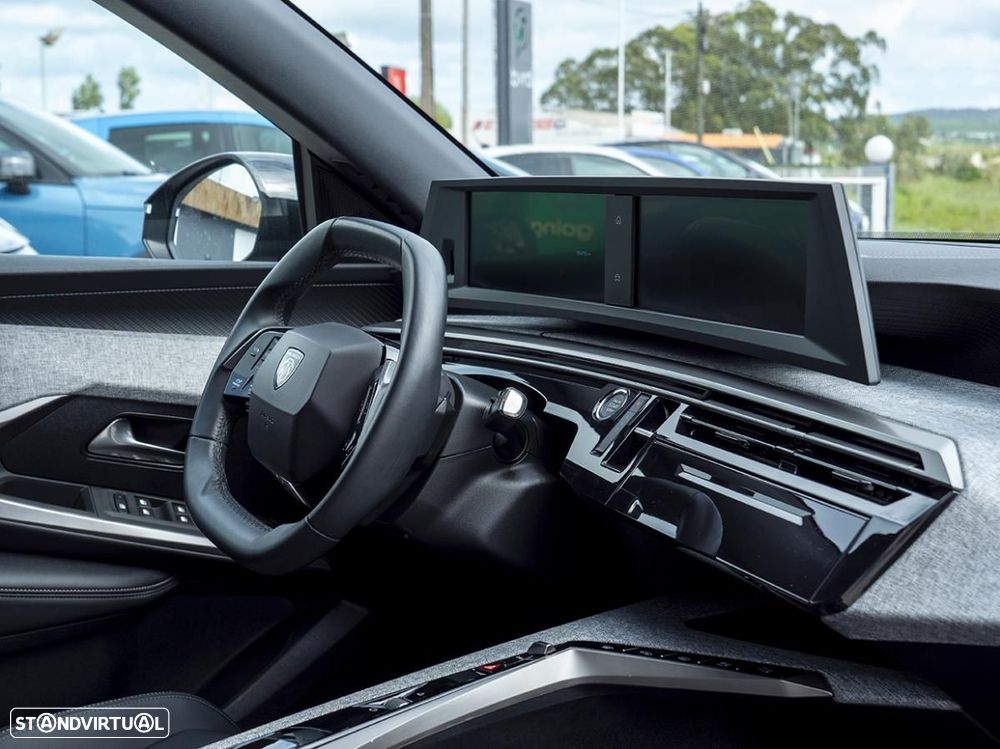 Peugeot E-5008 210 Allure Business - 22