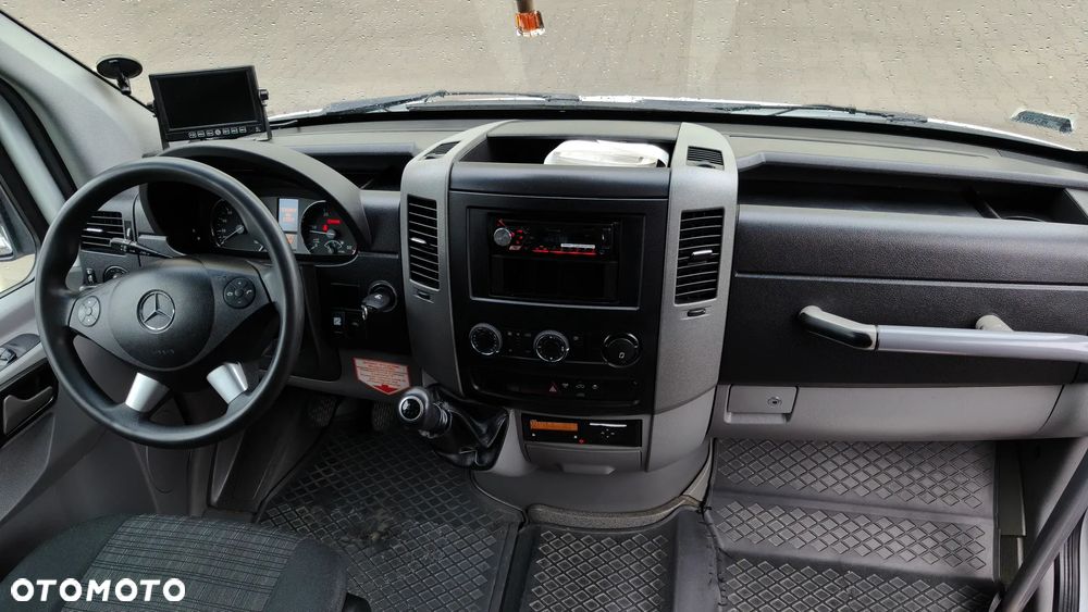 Mercedes-Benz Sprinter 516 - 10