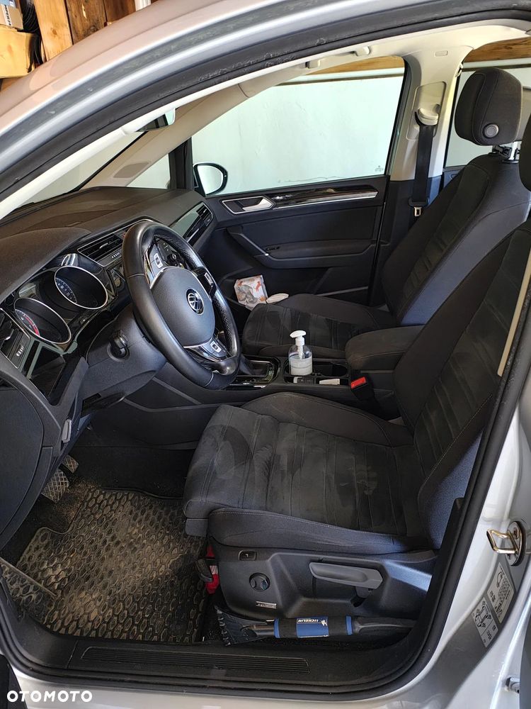 Volkswagen Touran 1.5 TSI EVO Highline DSG - 19