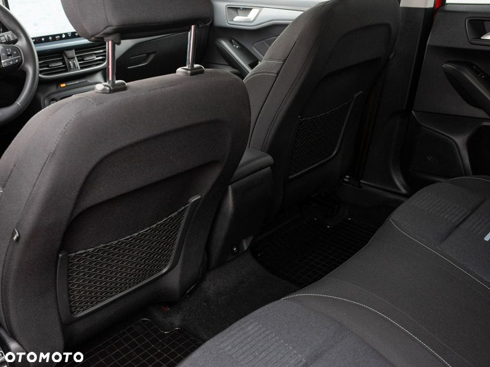 Ford Focus - 25