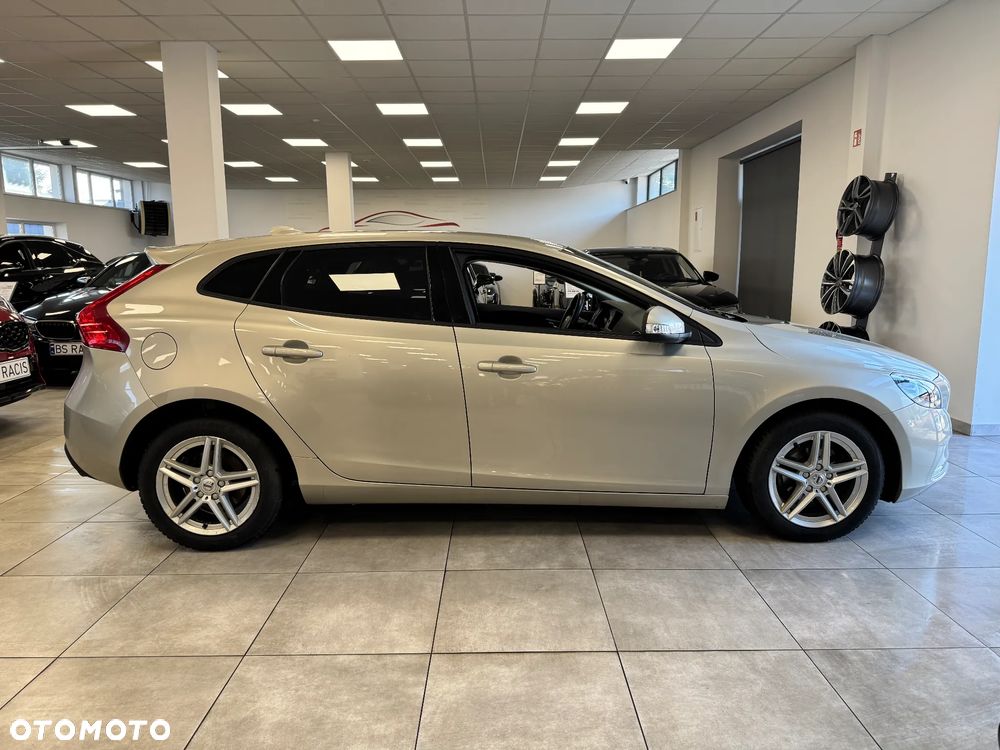 Volvo V40 T3 Drive-E Kinetic - 4