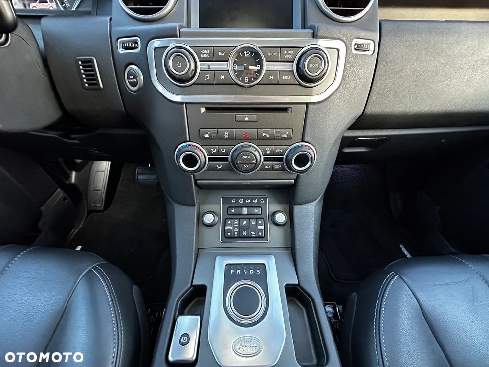 Land Rover Discovery 3.0SD V6 SE - 26