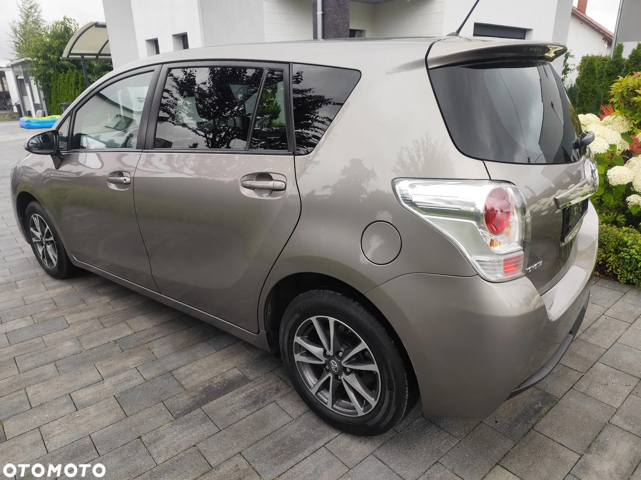 Toyota Verso - 8