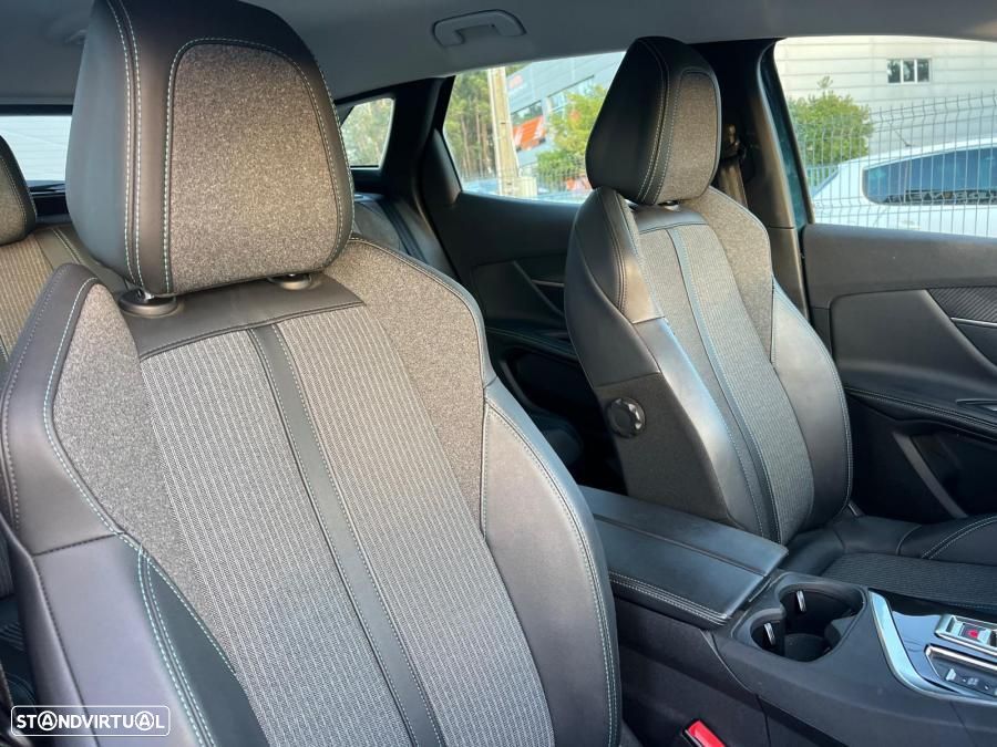 Peugeot 3008 1.6 Hybrid Active Pack e-EAT8 - 13