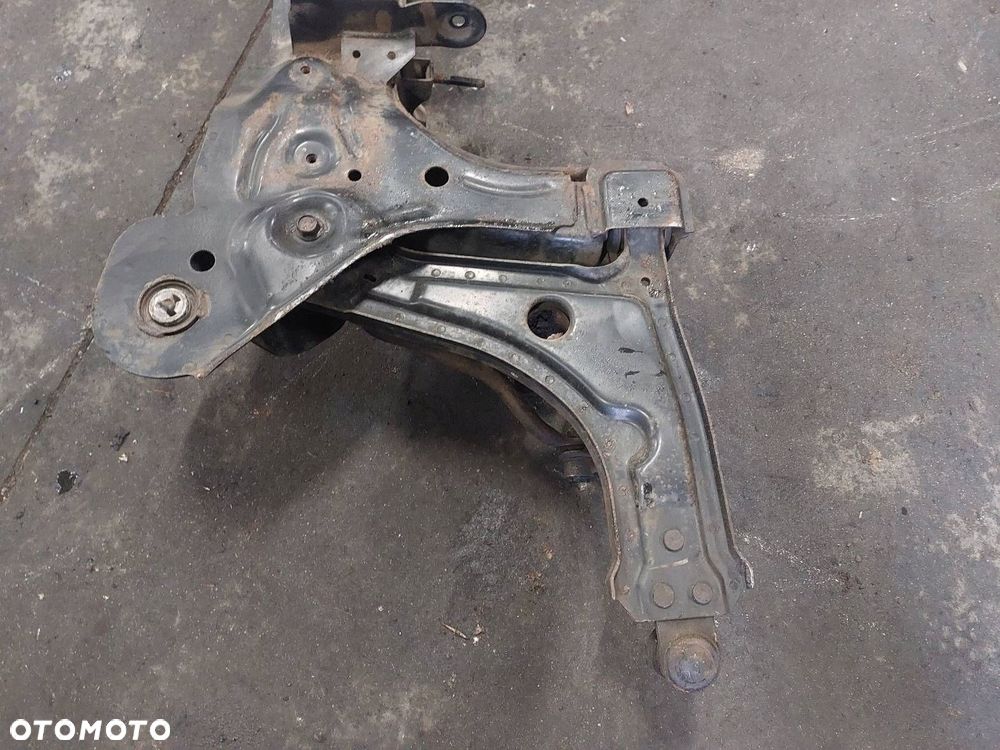 SANKI WÓZEK KOŁYSKA SILNIKA DAEWOO NUBIRA II J200 03-04r 1.6 16V - 6